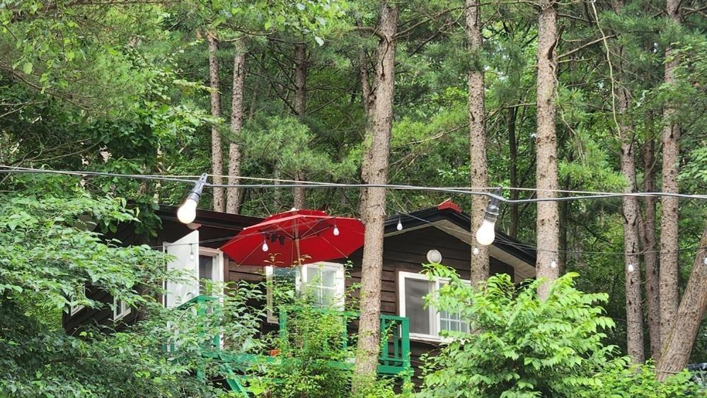 Hongcheon Gongjaksan Recreational Forest Pension ภายนอก รูปภาพ